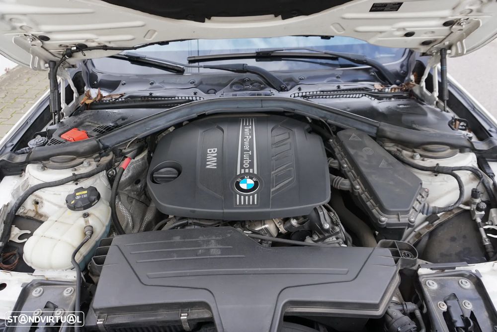 BMW 318 d Touring Luxury Line - 7