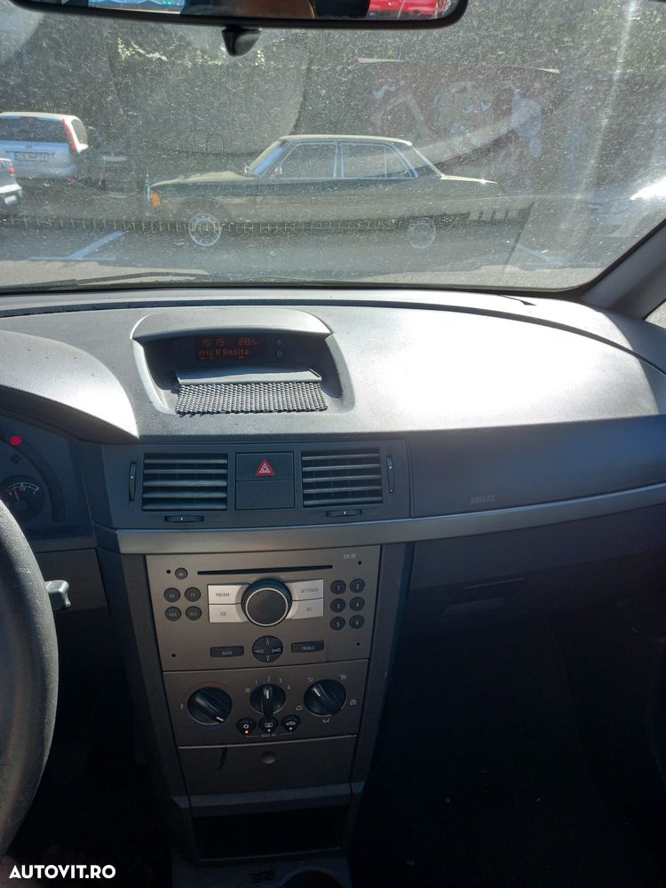 Opel Meriva 1.4i Essentia - 6