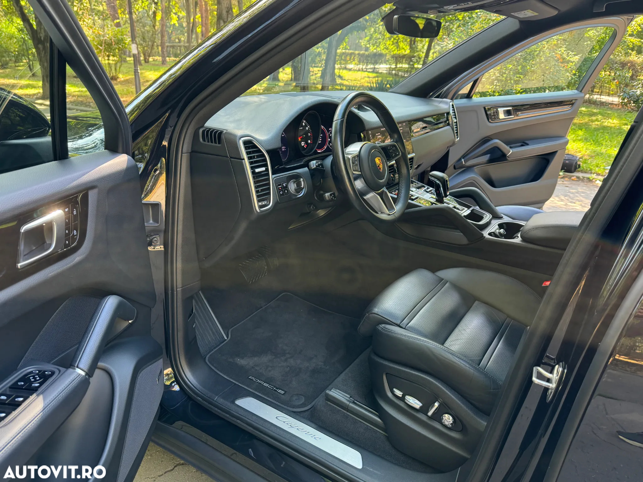 Porsche Cayenne Coupe - 12