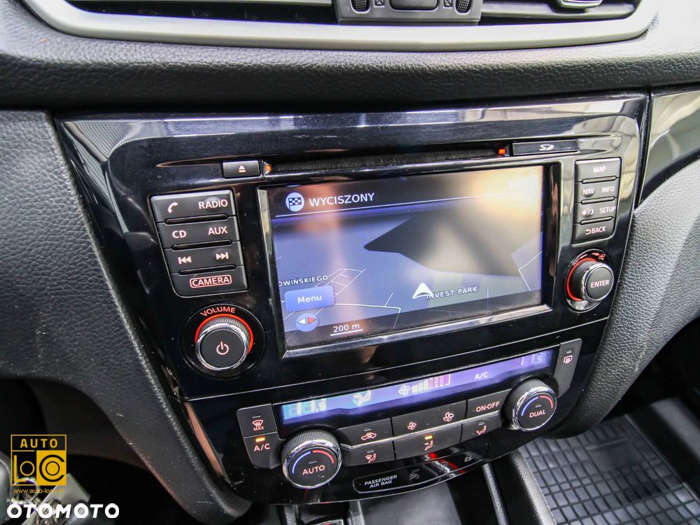 Nissan Qashqai 1.6 DCi ALL-MODE 4x4i N-Connecta - 17