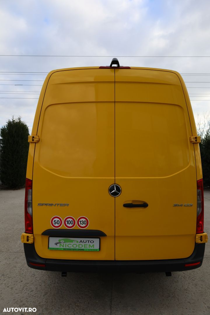 Mercedes-Benz Sprinter - 6