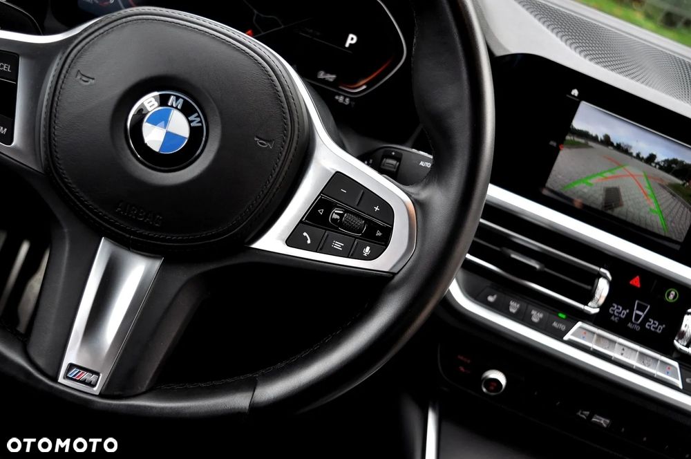 BMW Seria 3 318d M Sport Shadow - 35