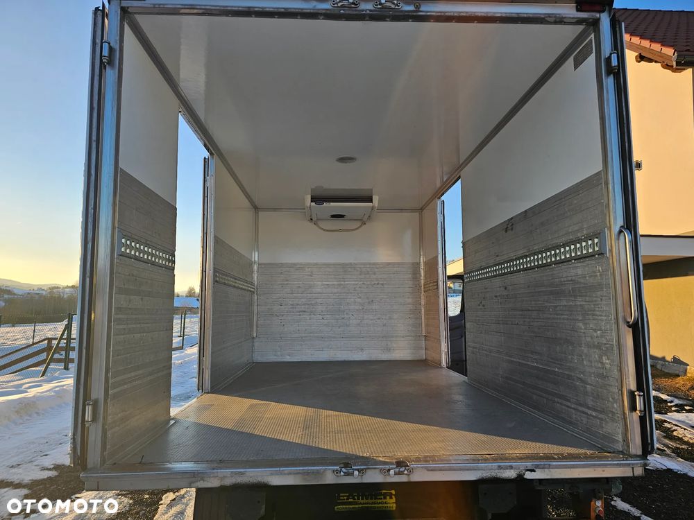 Mercedes-Benz Sprinter - 8