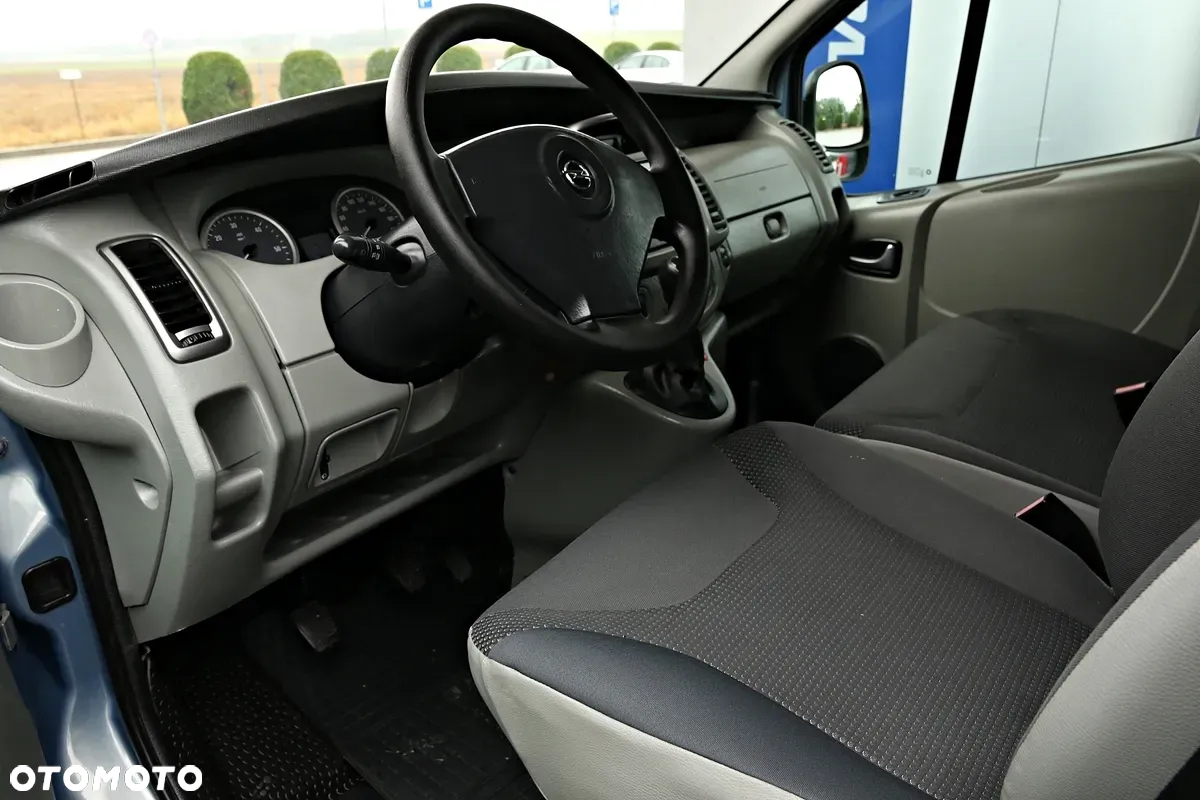 Opel Vivaro - 20