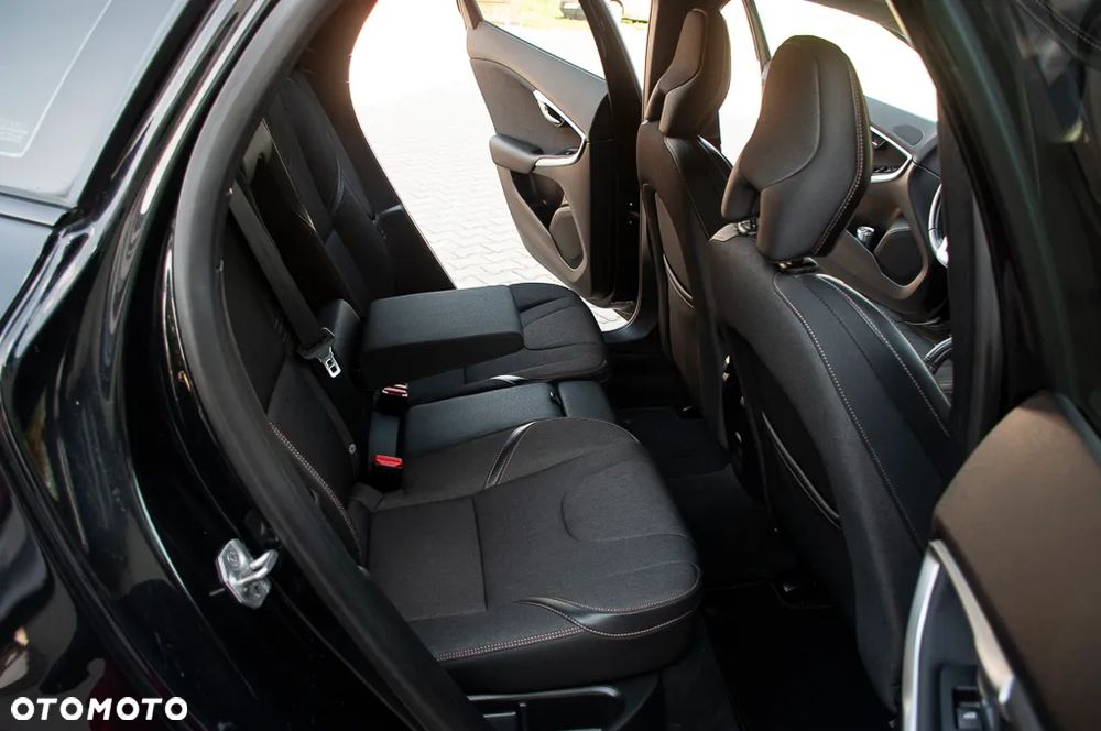 Volvo V40 Cross Country D3 Summum - 29