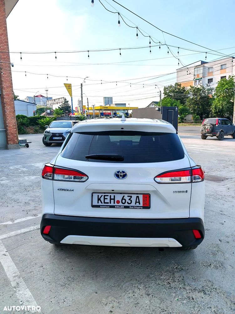 Toyota Corolla Cross 1.8 VVT-i Team Deutschland - 12