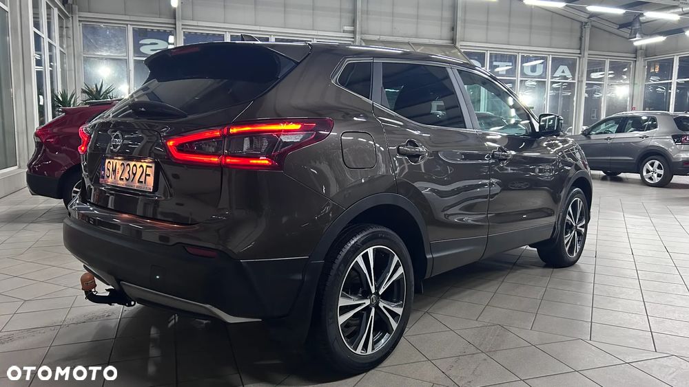 Nissan Qashqai 1.2 DIG-T N-Connecta EU6 - 8