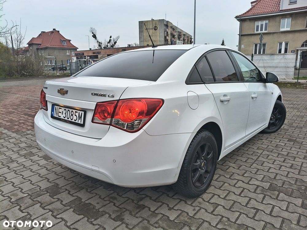 Chevrolet Cruze 2.0 LS - 6