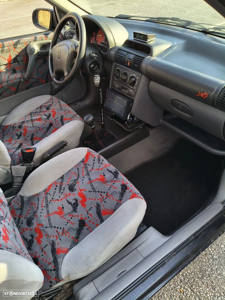 Opel Corsa 1.2 Joy - 13