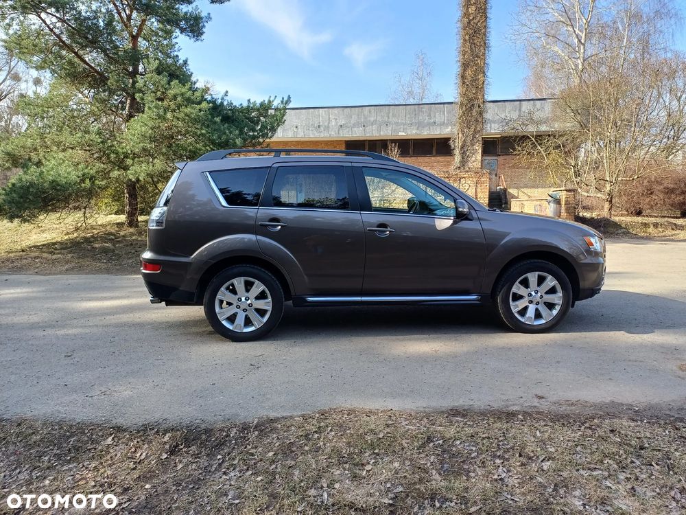 Mitsubishi Outlander 2.2 DI-D ClearTec 2WD Edition - 9