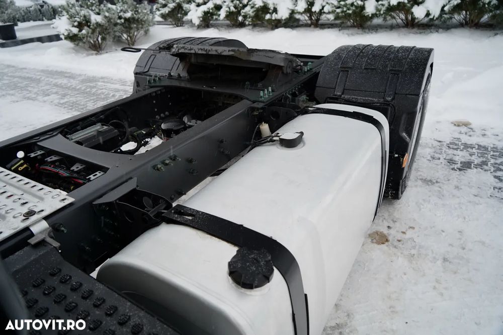 Renault T 480 / JANTE DIN ALIAJ / MOTOR DE 13 LITRI / - 12