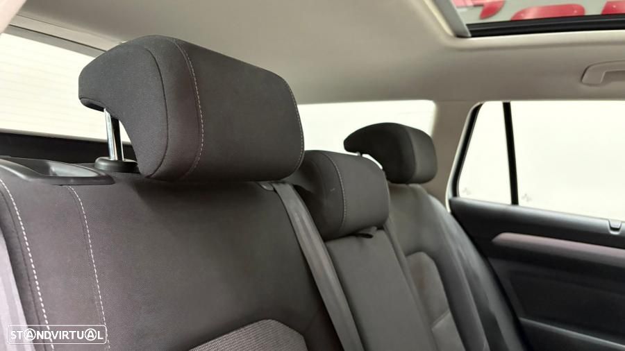 VW Passat Variant 1.6 TDI (BlueMotion ) DSG Comfortline - 27