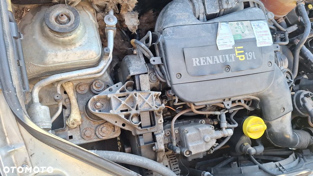 Renault Kangoo 1.9 DTi RTE - 12