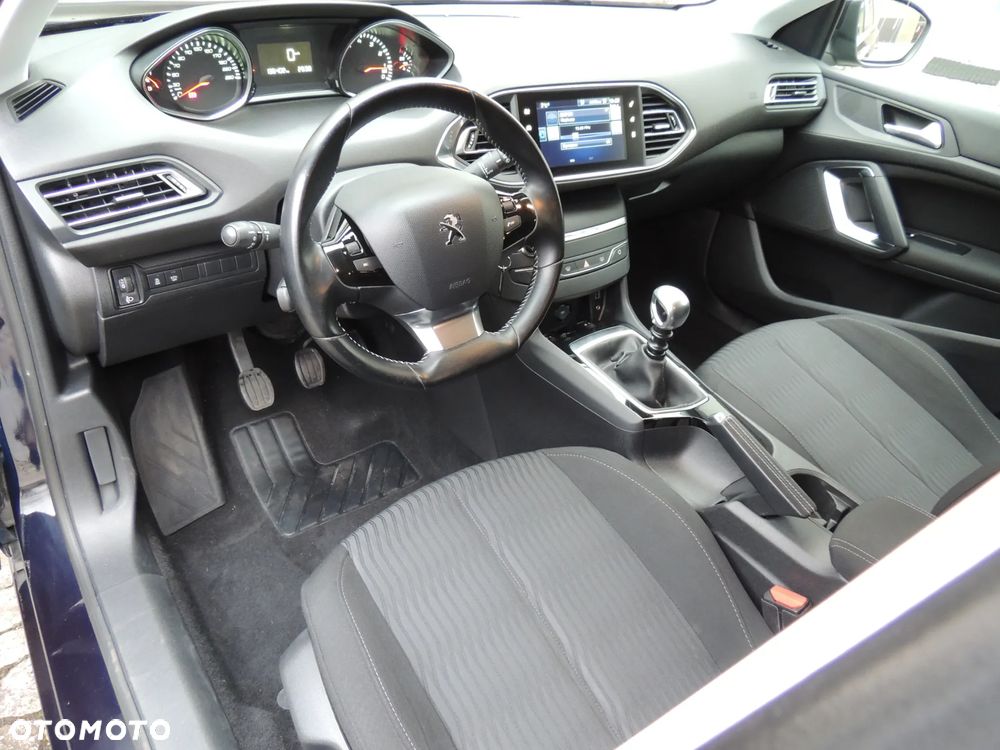 Peugeot 308 1.2 PureTech Active Pack S&S - 11