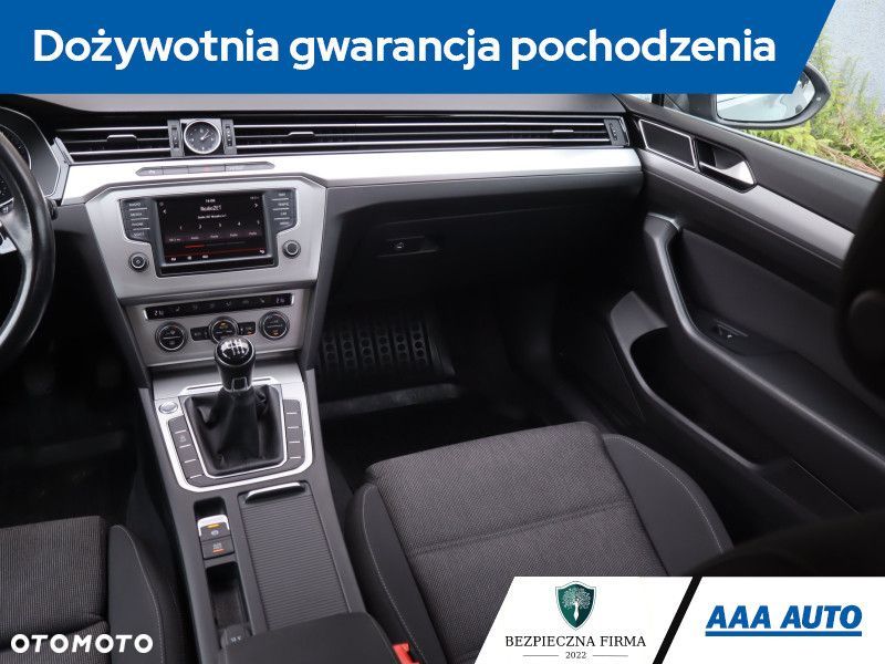 Volkswagen Passat Variant - 10