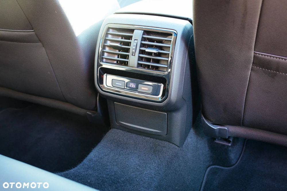 Volkswagen Passat Alltrack 2.0 TDI SCR 4Mot DSG7 - 25