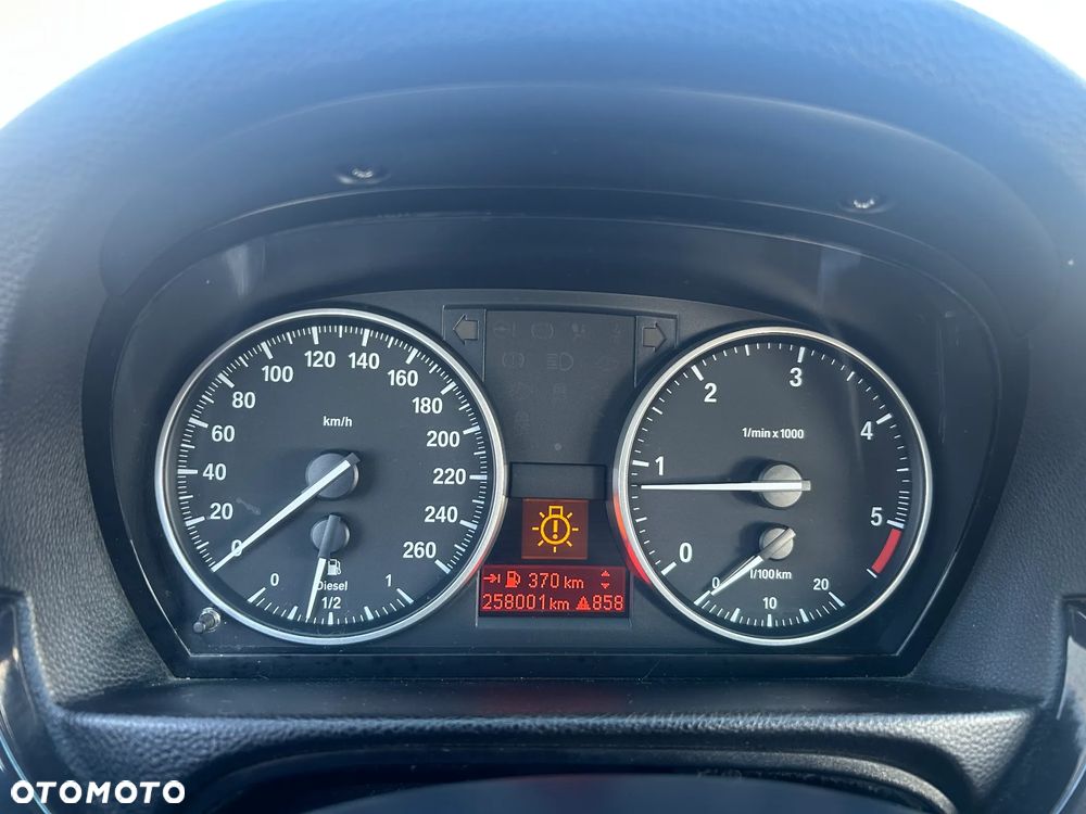 BMW Seria 3 320d - 8