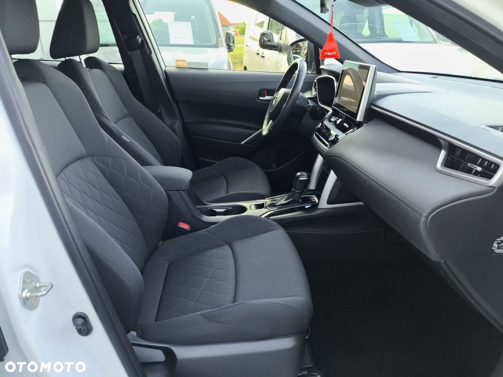 Toyota Corolla Cross - 22