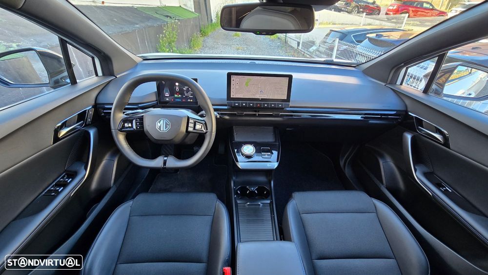 MG MG4 64 kWh Luxury - 9