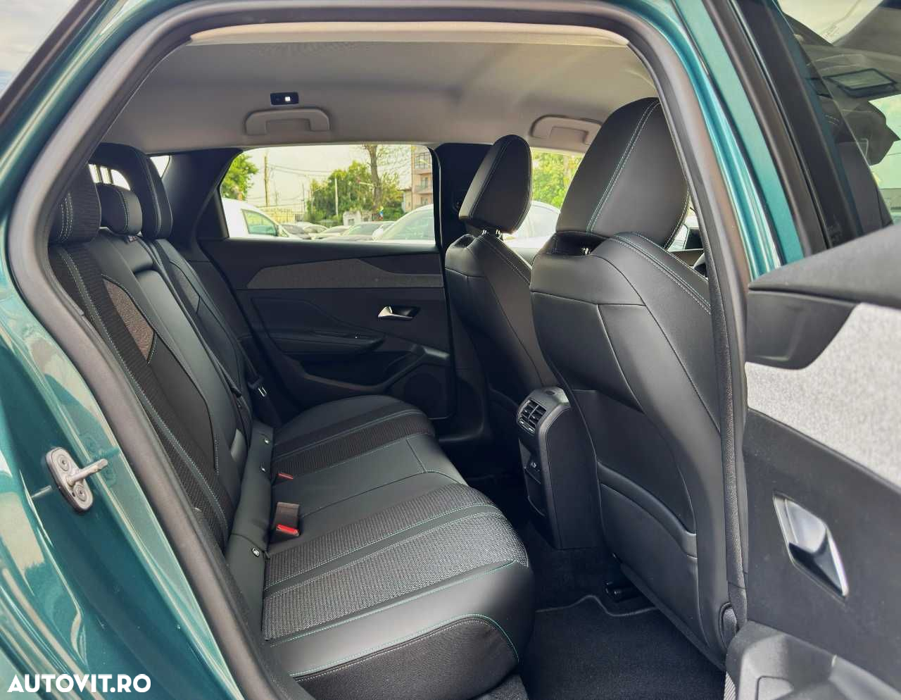 Peugeot 308 1.5L BlueHDI 130 S&S EAT8 Allure - 17