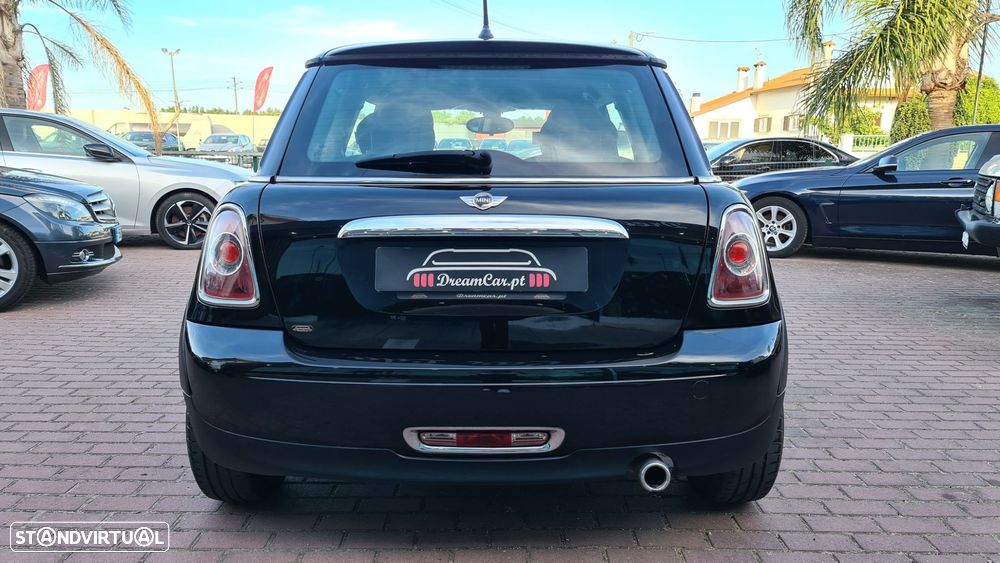 MINI 3 Portas One D - 8