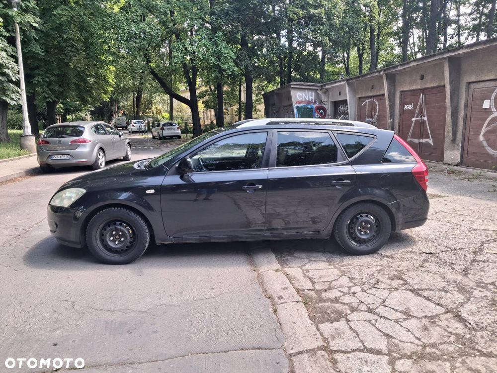 Kia Ceed - 3