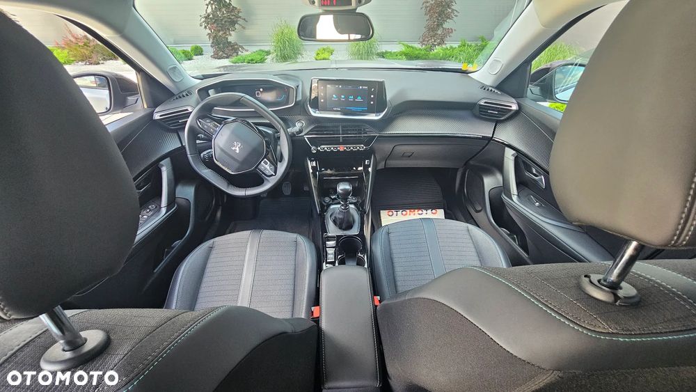 Peugeot 2008 1.2 PureTech Allure Pack S&S - 23