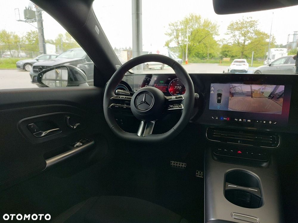 Mercedes-Benz CLA - 10