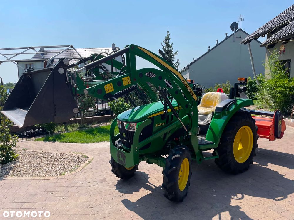 John Deere 3036E 3038E - 3