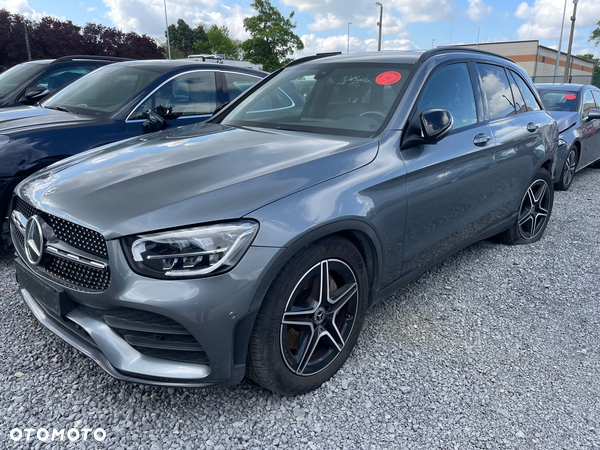 Mercedes-Benz GLB 220 d 4-Matic 8G-DCT