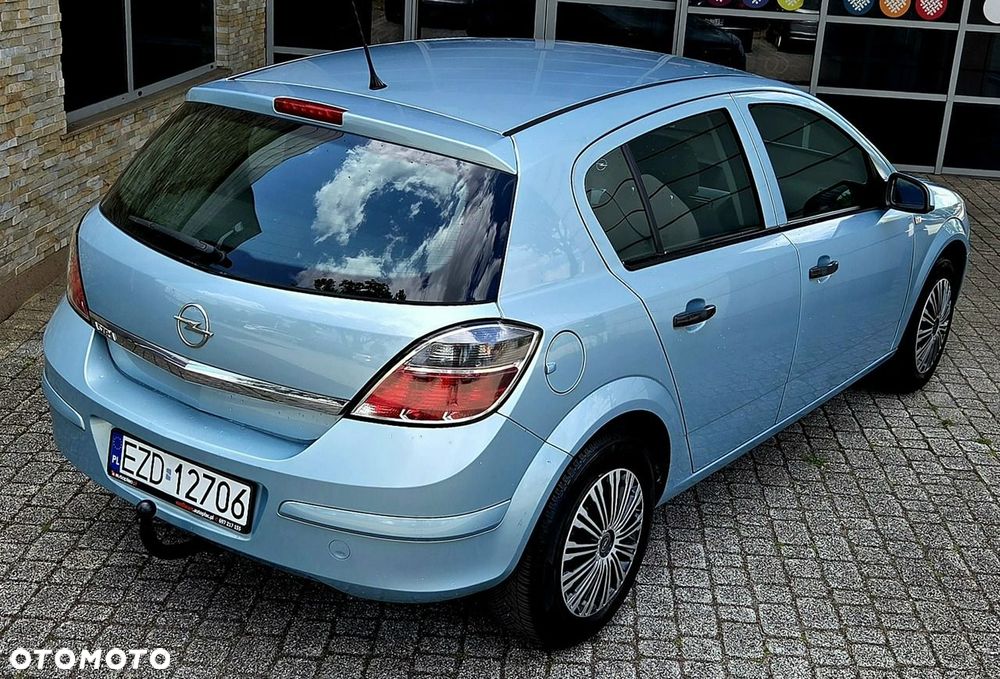 Opel Astra - 4