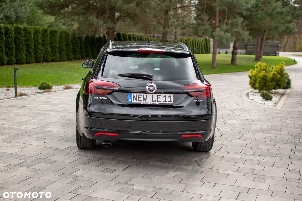 Opel Insignia - 22