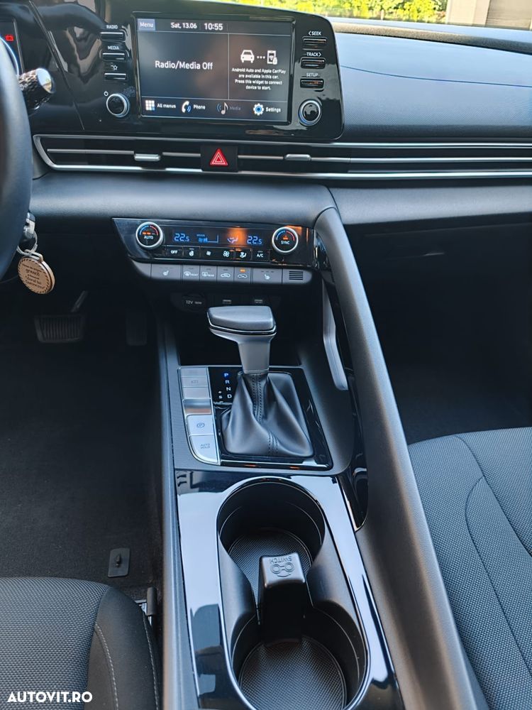 Hyundai Elantra 1.6 l 123 CP CVT Highway - 9