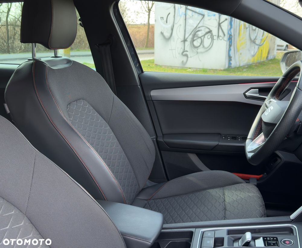 Seat Leon 1.5 eTSI OPF DSG FR Black Edition - 27