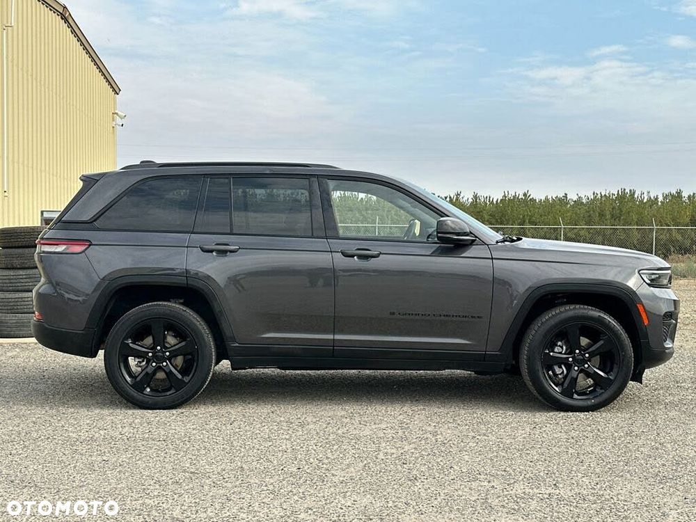 Jeep Grand Cherokee - 7