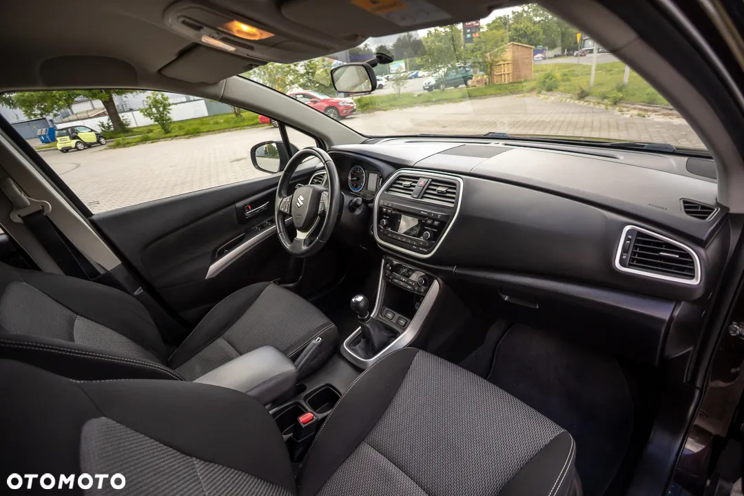 Suzuki SX4 S-Cross 1.6 Elegance - 23