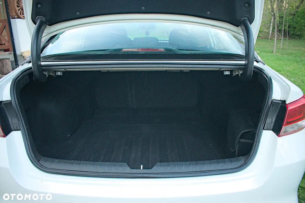 Kia Optima 1.7 CRDI M - 8