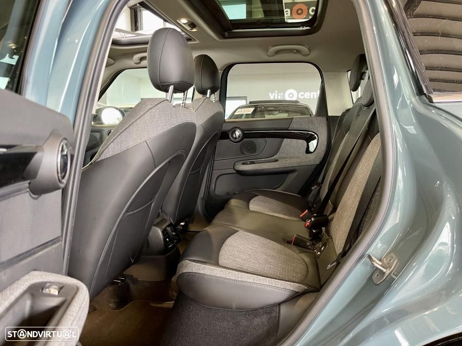 MINI Countryman Cooper SE ALL4 Auto - 31