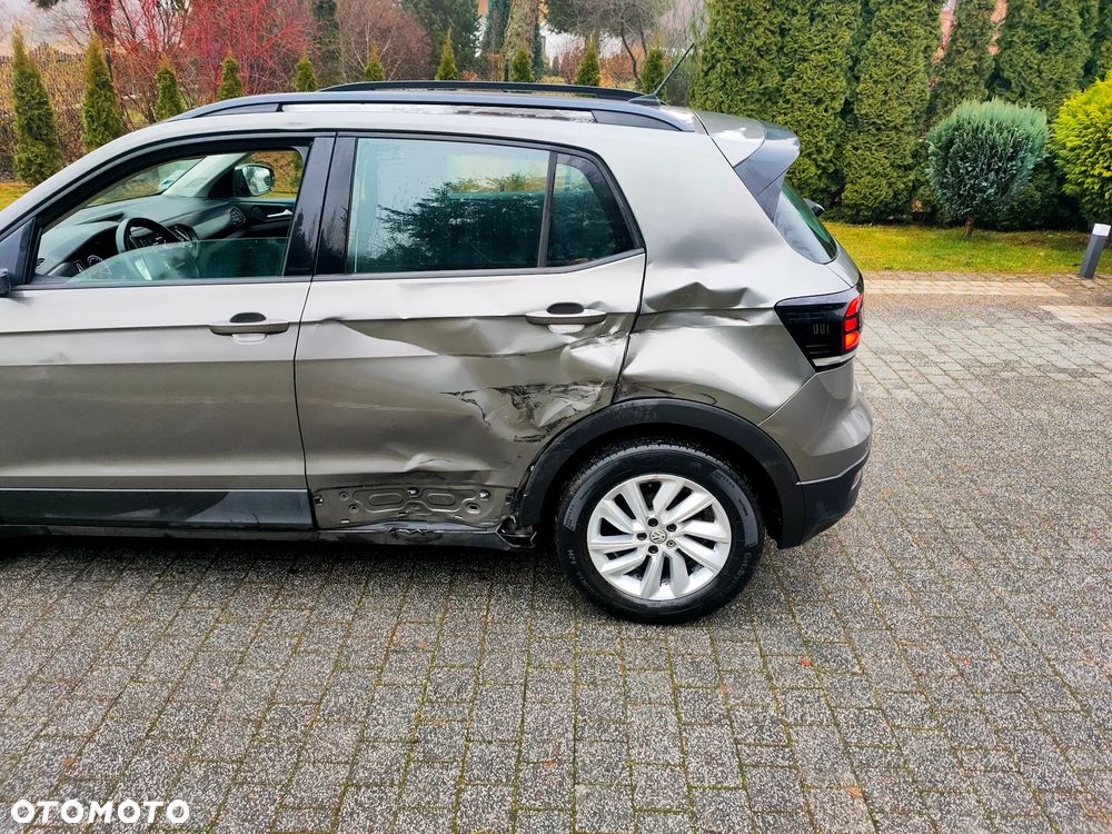 Volkswagen T-Cross - 12