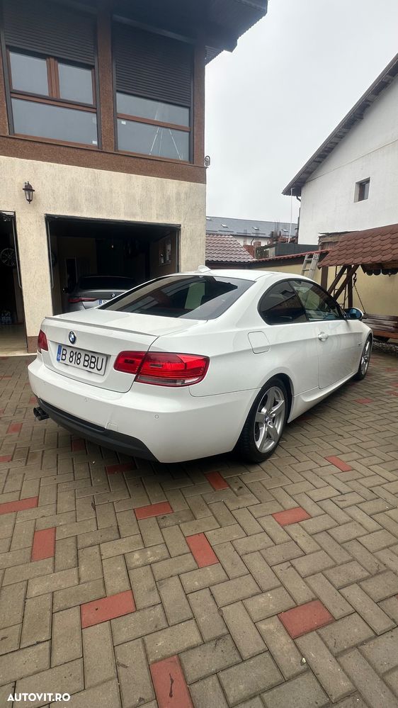 BMW Seria 3 320d - 4