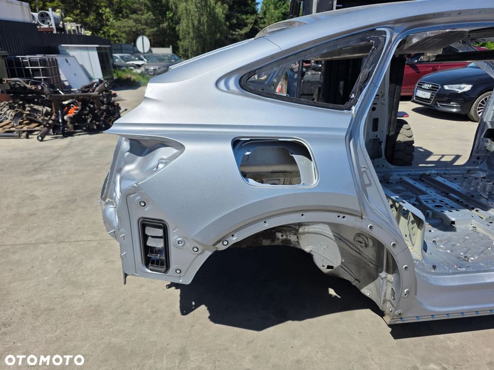 ĆWIARTKA BŁOTNIK PRAWY TYŁ AUDI Q4 E-TRON LZ7G ORYGINAŁ ! - 1