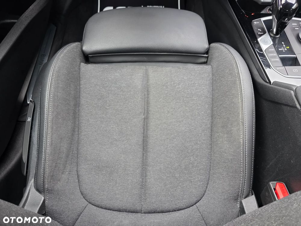 BMW Seria 2 220d xDrive Sport Line sport - 15