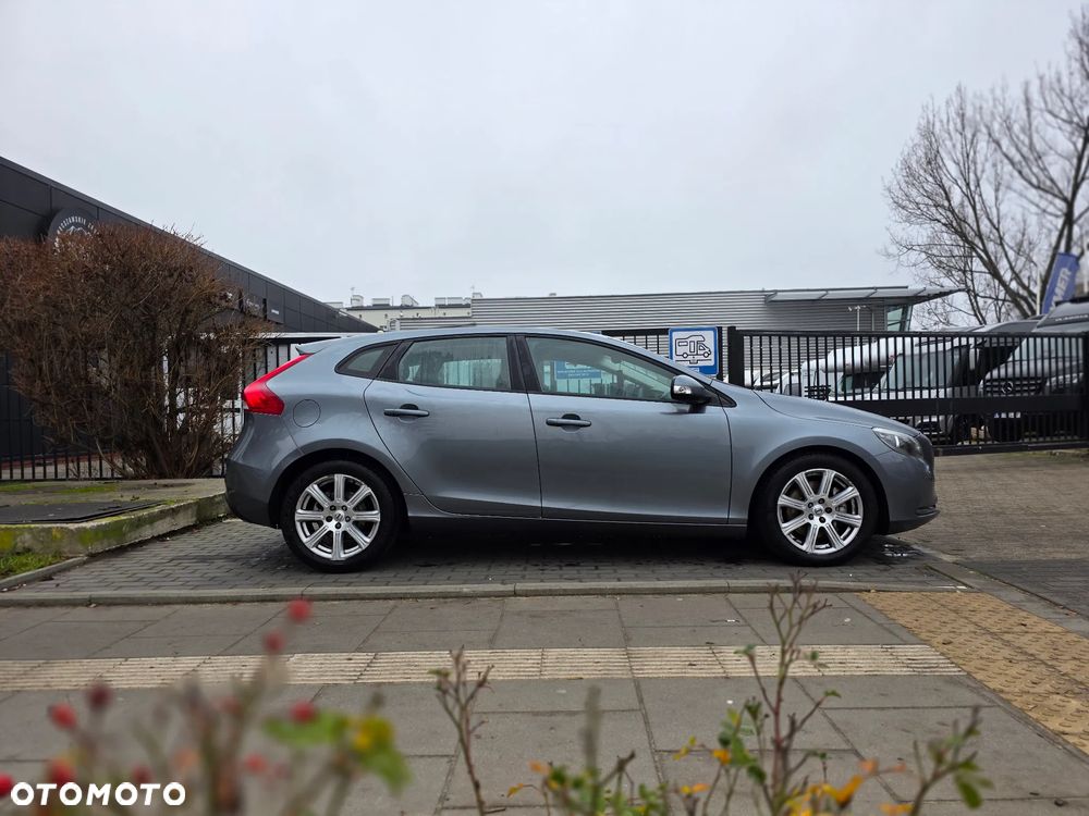 Volvo V40 - 23