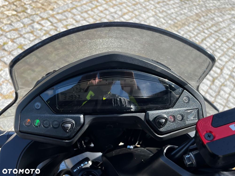 Honda VFR - 3