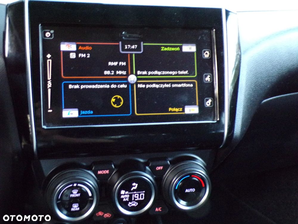 Suzuki Swift 1.2 Dualjet Hybrid Comfort - 23