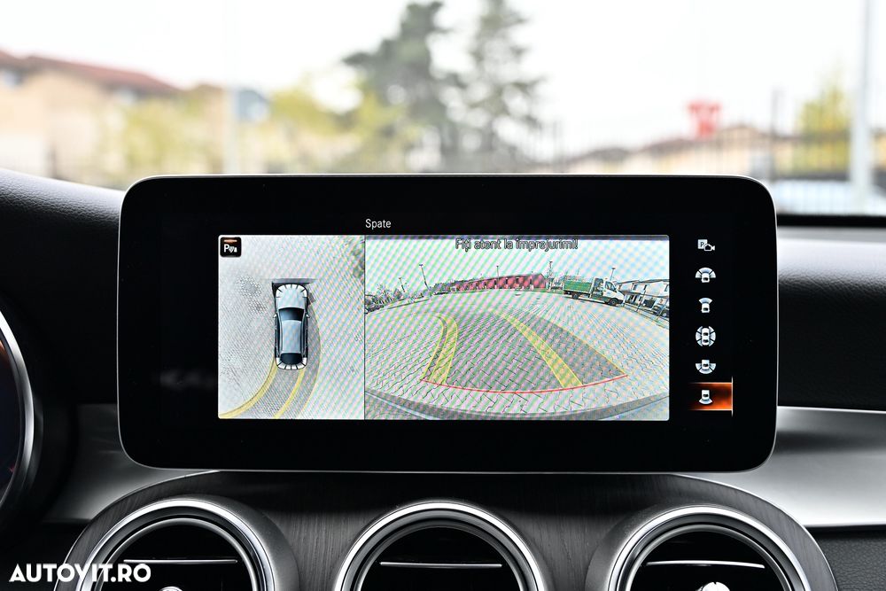 Mercedes-Benz GLC Coupe 300 d 4Matic 9G-TRONIC AMG Line Plus - 23