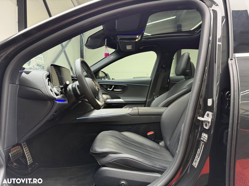 Mercedes-Benz E 300e 4Matic 9G-TRONIC Edition AMG Line - 39