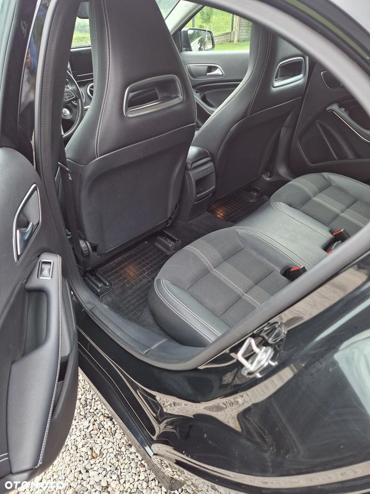 Mercedes-Benz Klasa A 180 (BlueEFFICIENCY) 7G-DCT Urban - 23