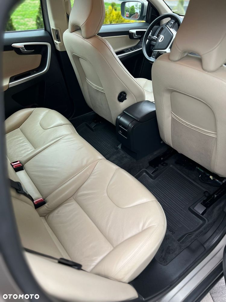 Volvo XC 60 3.2 AWD Summum - 12