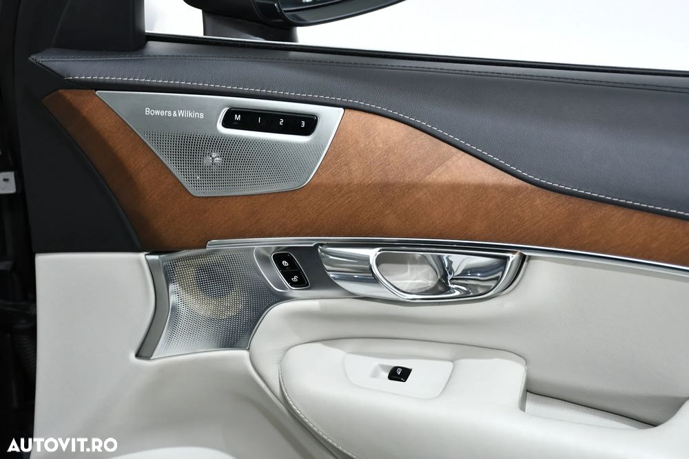 Volvo XC 90 T8 Twin Engine AWD Inscription - 31